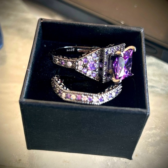 Amethyst and White Sapphire Ring Set - Size 8 with gorgeous stones. - Picture 6 of 10